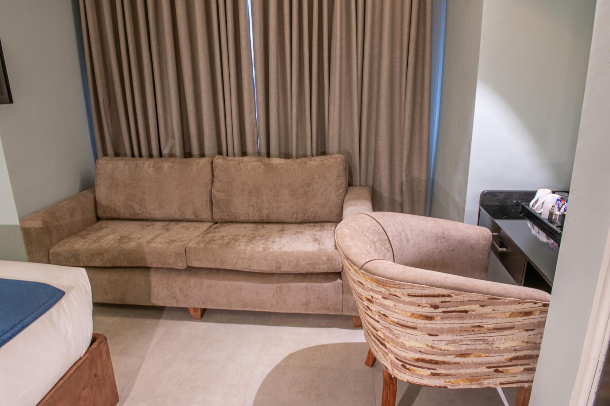 Hotel New Ambassador 3*
